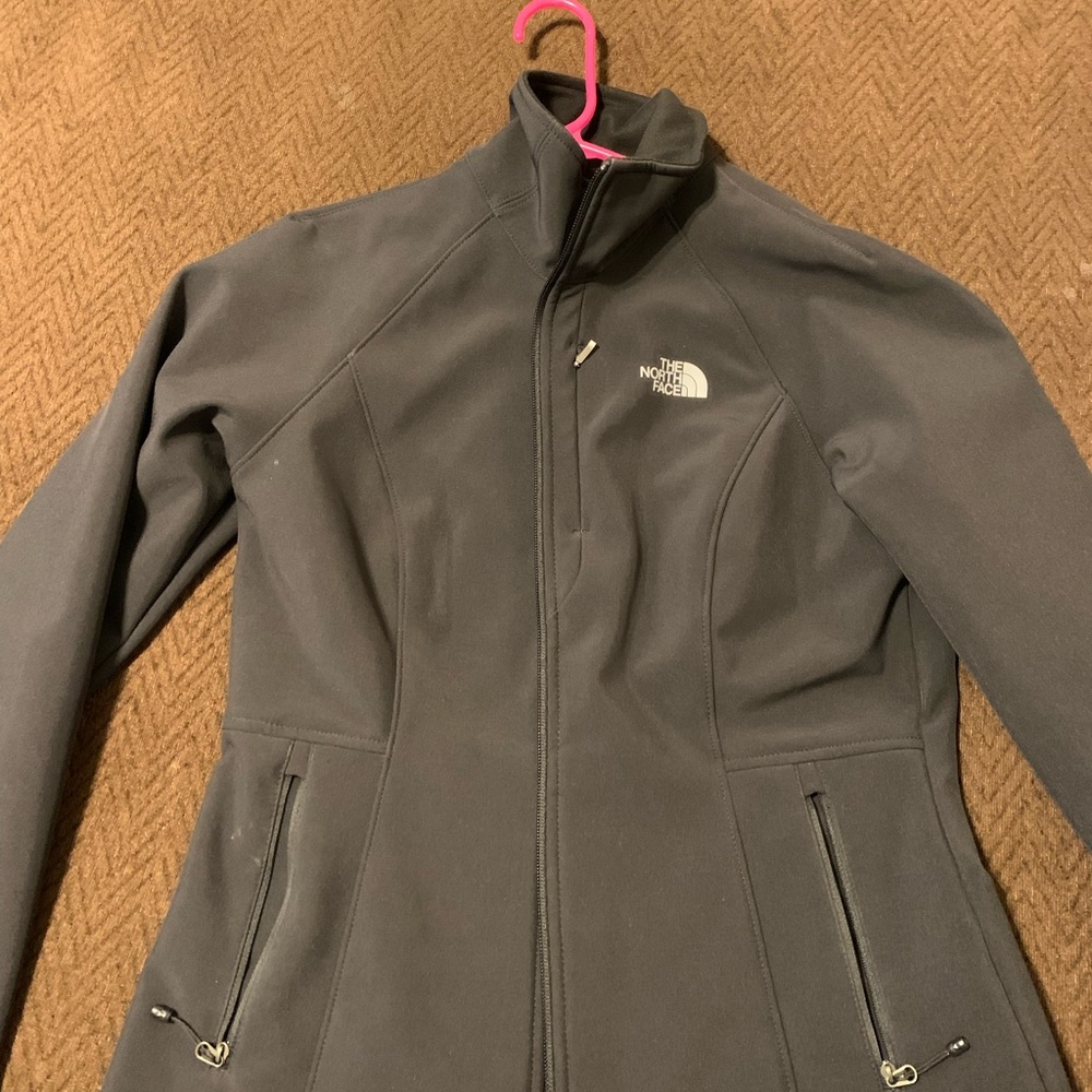 Northface like new jacket size small black from smoke free home